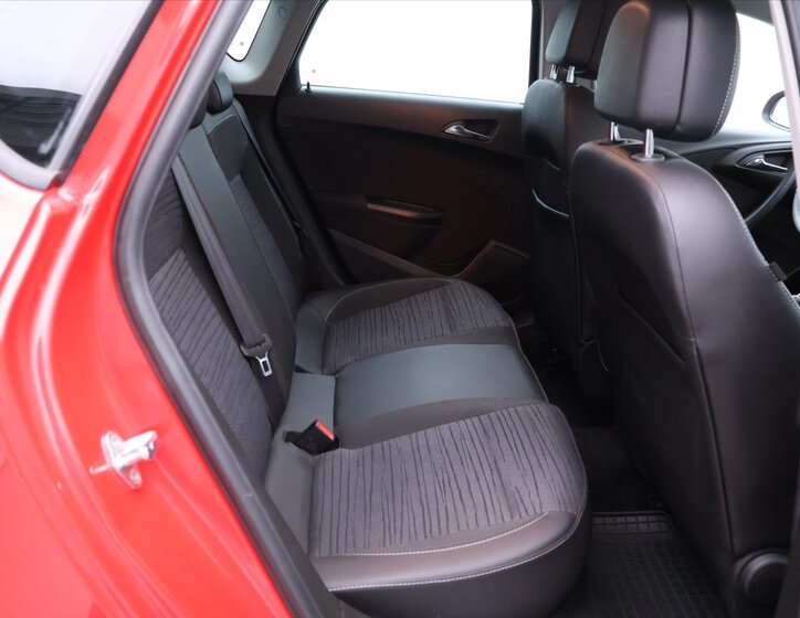 Opel Astra Hatchback 1,4 l 88 kw