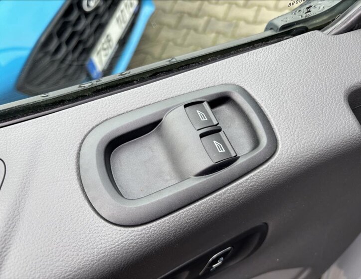 Ford Transit Sklápěč 2,0 l 121 kw