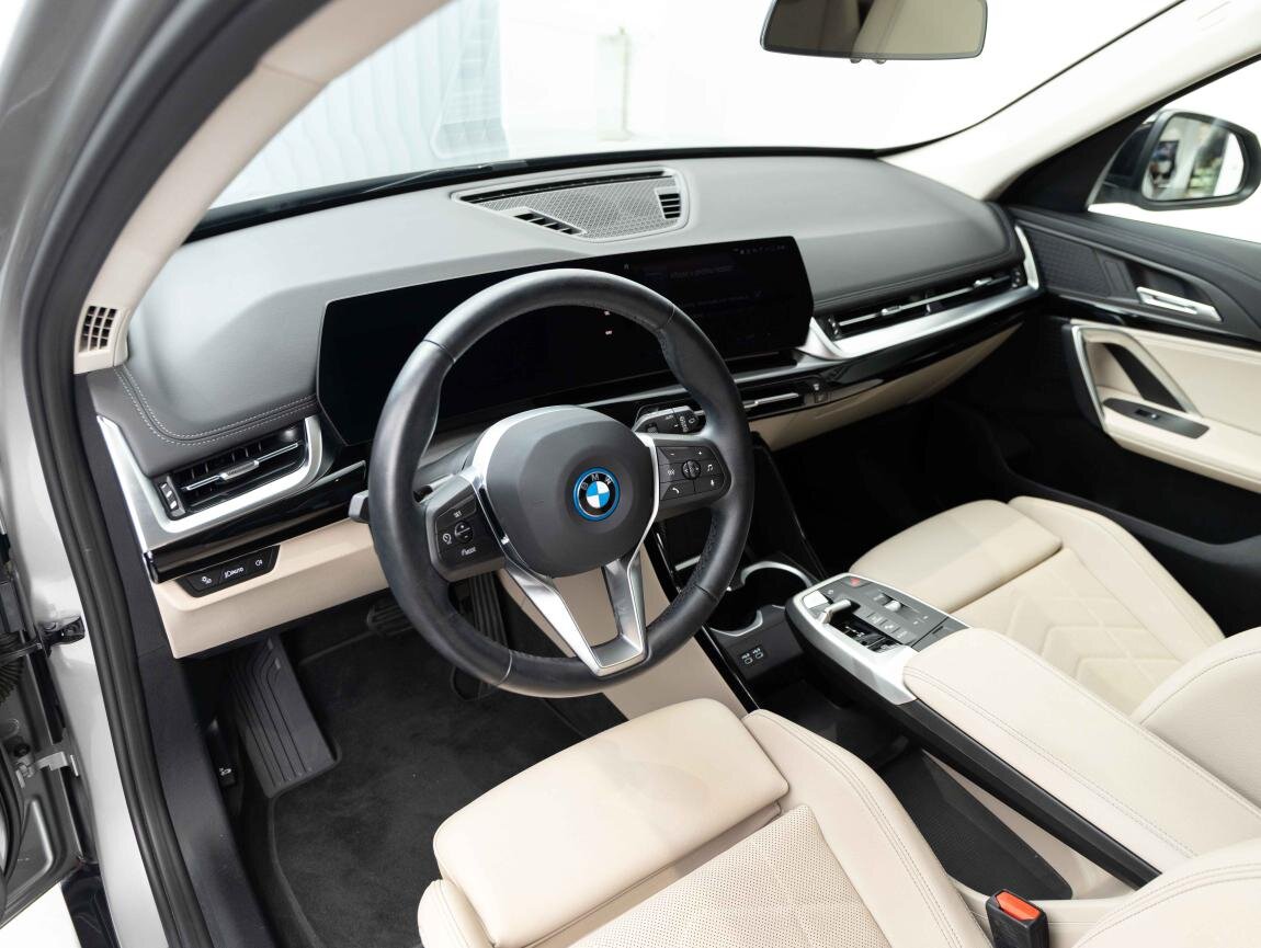 BMW iX1 SUV / Terénní 0,0 225 kw