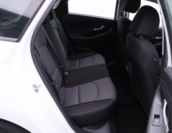 Hyundai i30 Kombi 998,0 88 kw