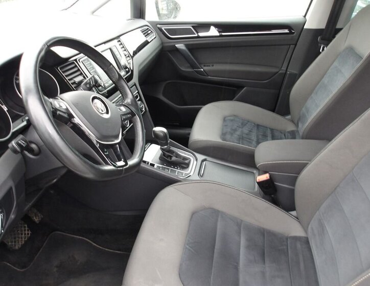 Volkswagen Touran Kombi 2,0 l 110 kw