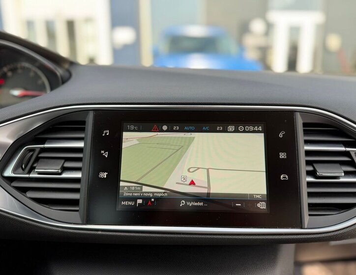 Peugeot 308 Kombi 1,2 l 96 kw