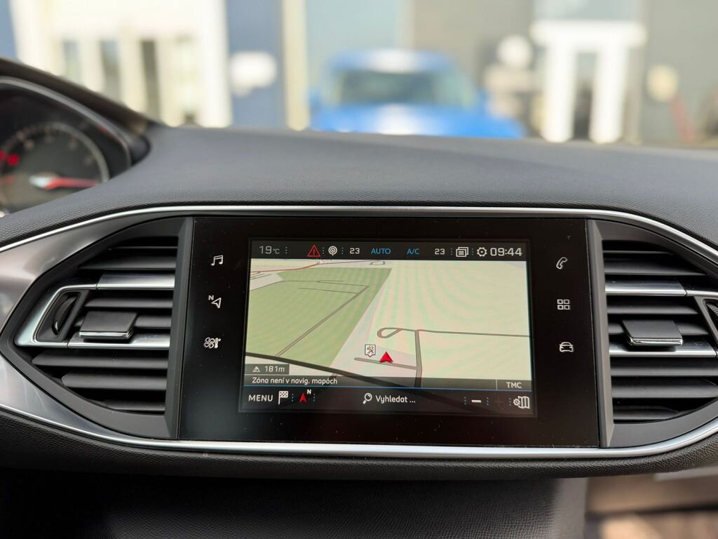 Peugeot 308 Kombi 1,2 l 96 kw