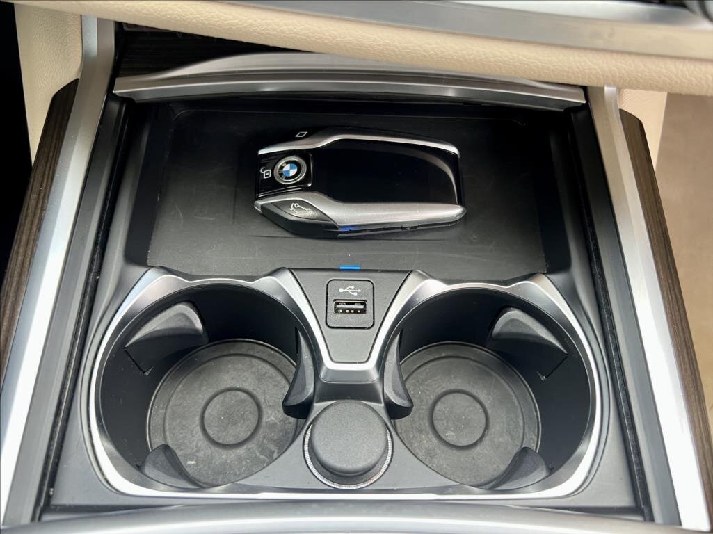 BMW Řada 7 Ostatní 3,0 l 210 kw
