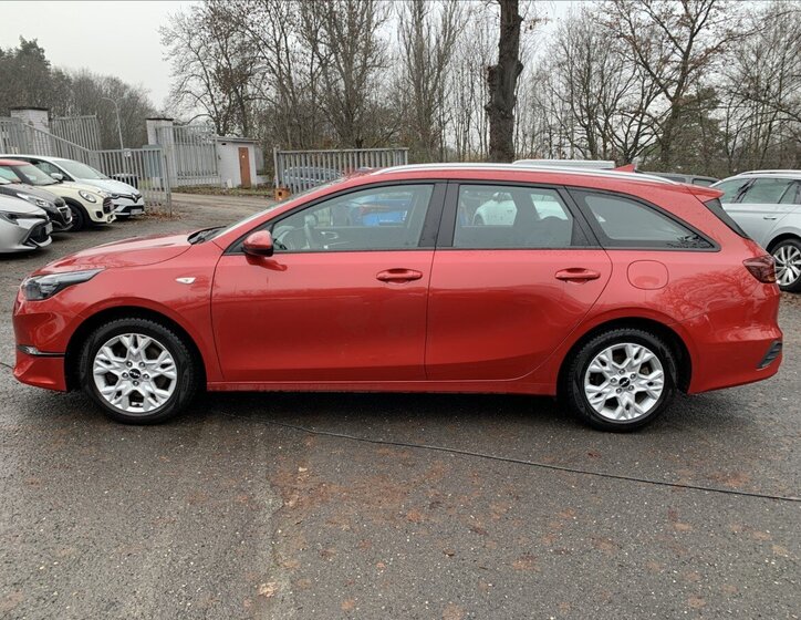 KIA Ceed 8