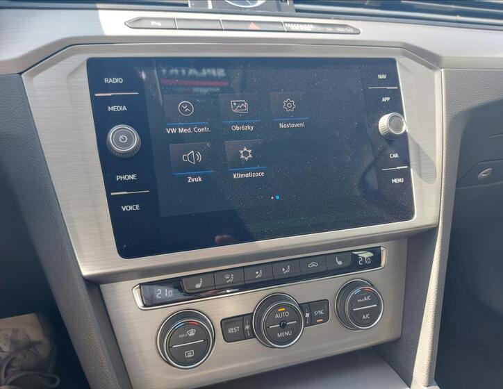 Volkswagen Passat 30