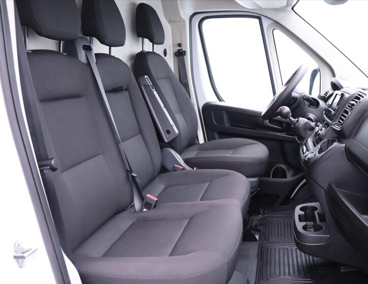 Toyota Proace Max Skříň 2,2 l 88 kw
