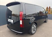Hyundai Staria 6