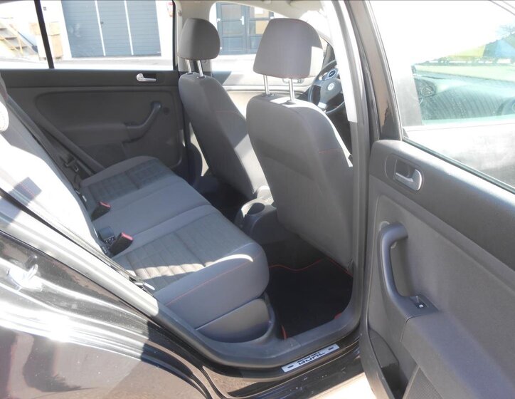 Volkswagen Golf Hatchback 1,4 l 59 kw