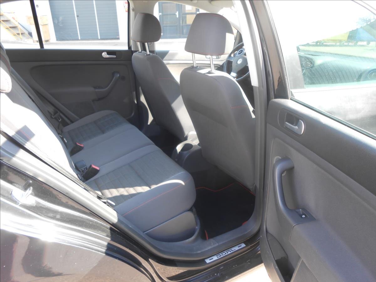 Volkswagen Golf Hatchback 1,4 l 59 kw