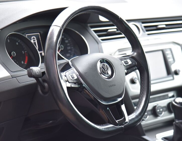 Volkswagen Passat Kombi 2,0 l 110 kw