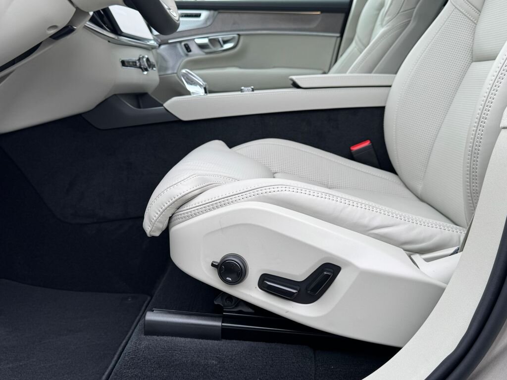 Volvo XC90 SUV / Terénní 2,0 l 184 kw