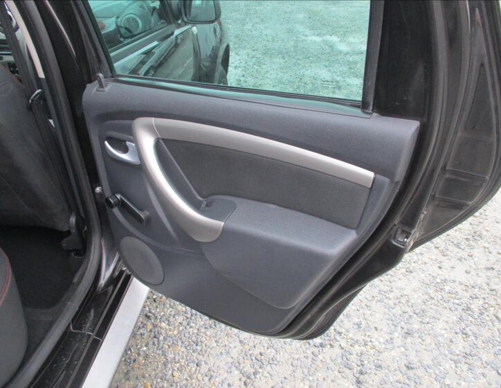 Dacia Duster SUV / Terénní 1,6 l 77 kw