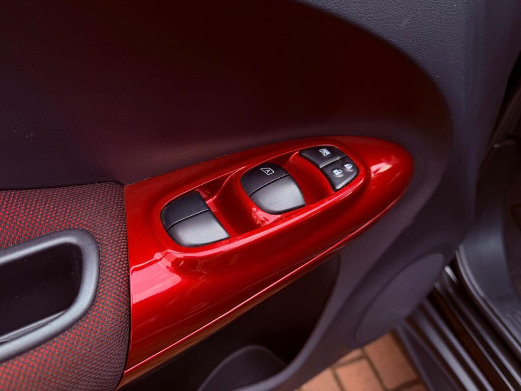 Nissan Juke Hatchback 1,6 l 86 kw