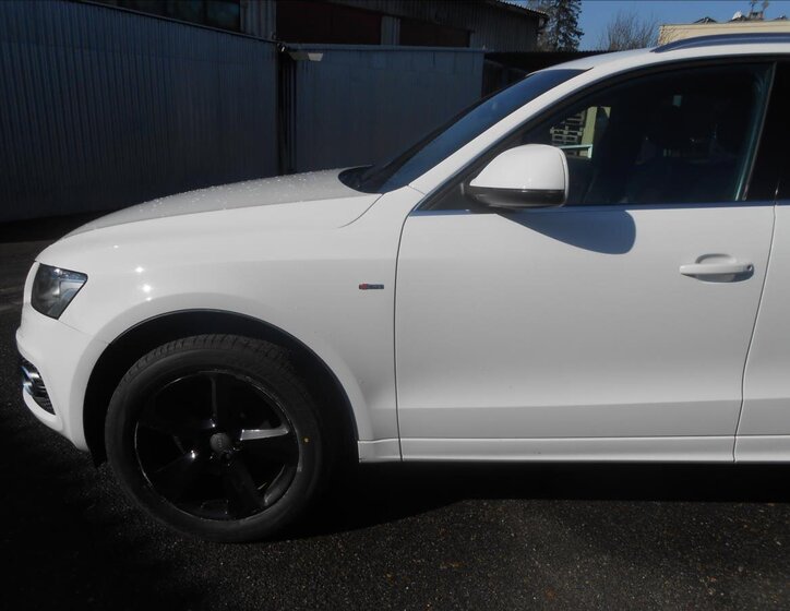 Audi Q5 SUV / Terénní 2,0 l 125 kw