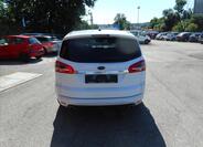 Ford S-MAX 6