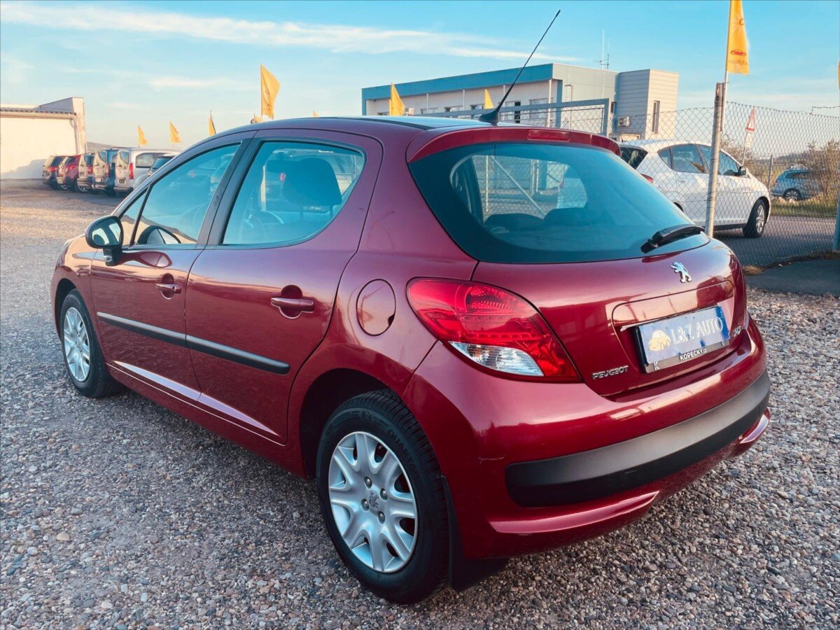 Peugeot 207 Hatchback 1,4 l 54 kw