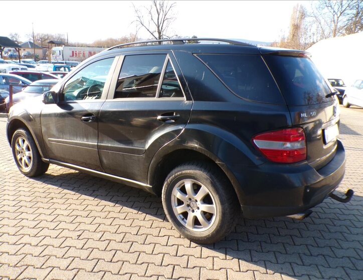 Mercedes-Benz Třídy M Kombi 3,5 l 200 kw