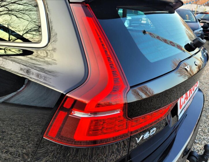 Volvo V60 Kombi 2,0 l 251 kw