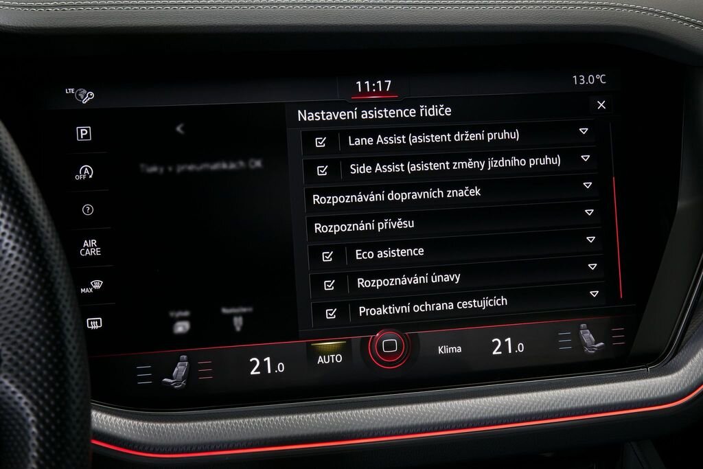 Volkswagen Touareg SUV / Terénní 3,0 l 210 kw