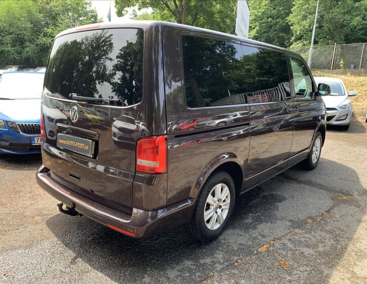 Volkswagen Caravelle 5