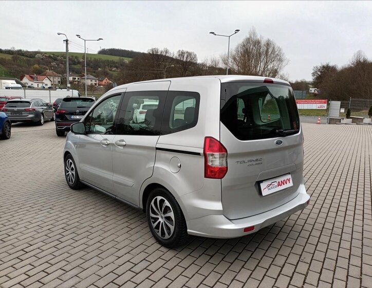 Ford Tourneo Courier MPV 1,5 l 55 kw