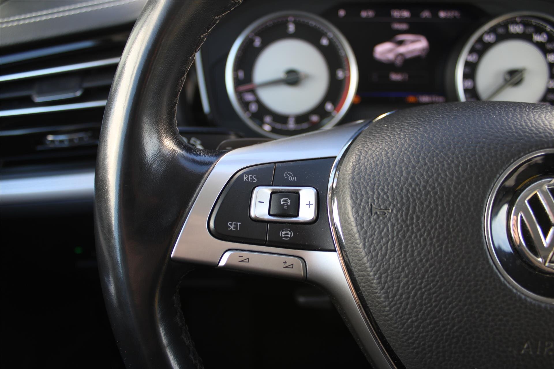 Volkswagen Touareg SUV 3,0 l 170 kw