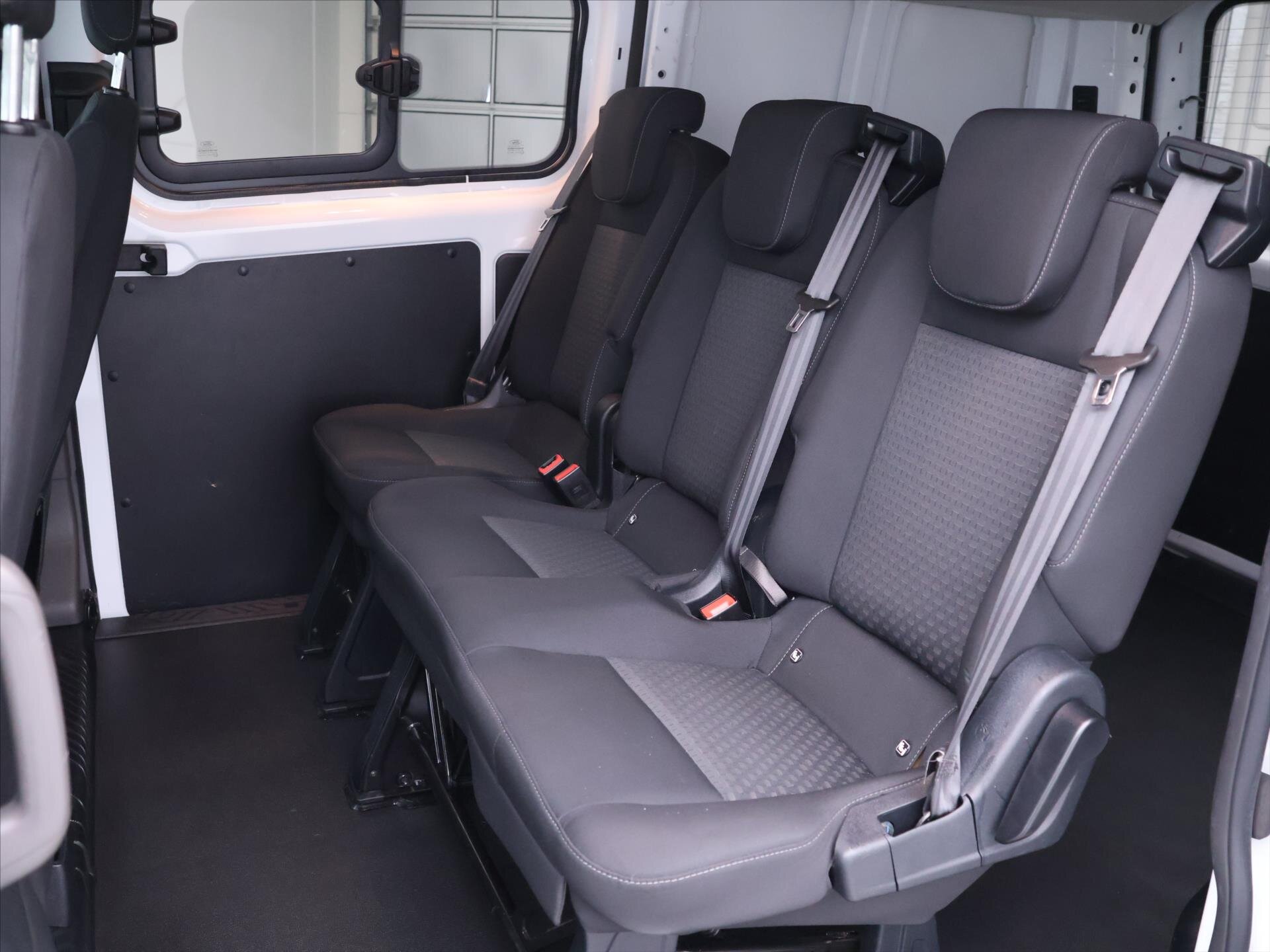 Ford Transit Custom Kombi 2,0 l 96 kw