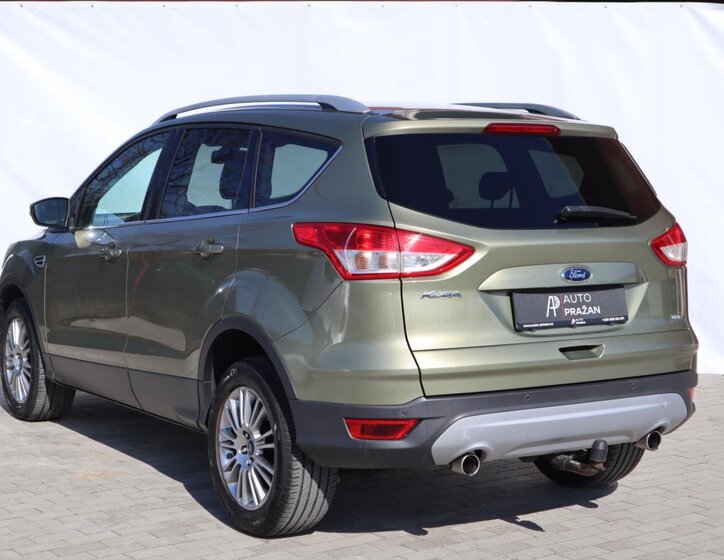 Ford Kuga SUV / Terénní 1,6 l 110 kw