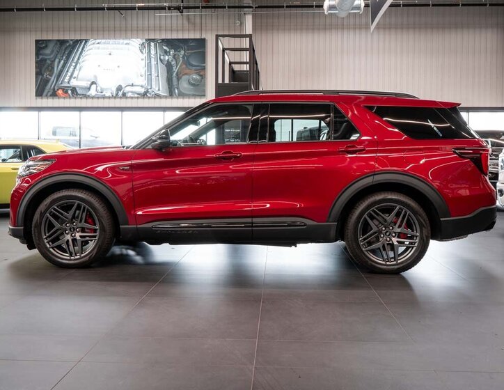 Ford Explorer SUV / Terénní 3,0 l 298 kw