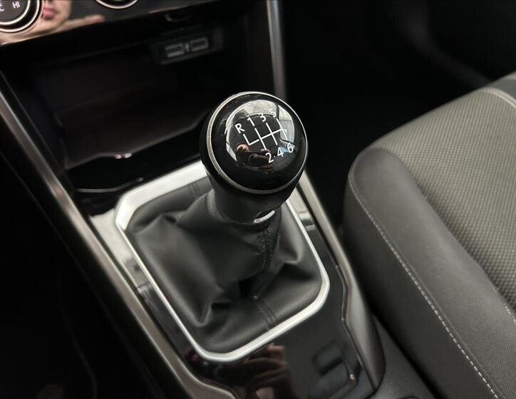 Volkswagen T-Roc SUV 2,0 l 110 kw