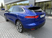 Jaguar F-Pace 9