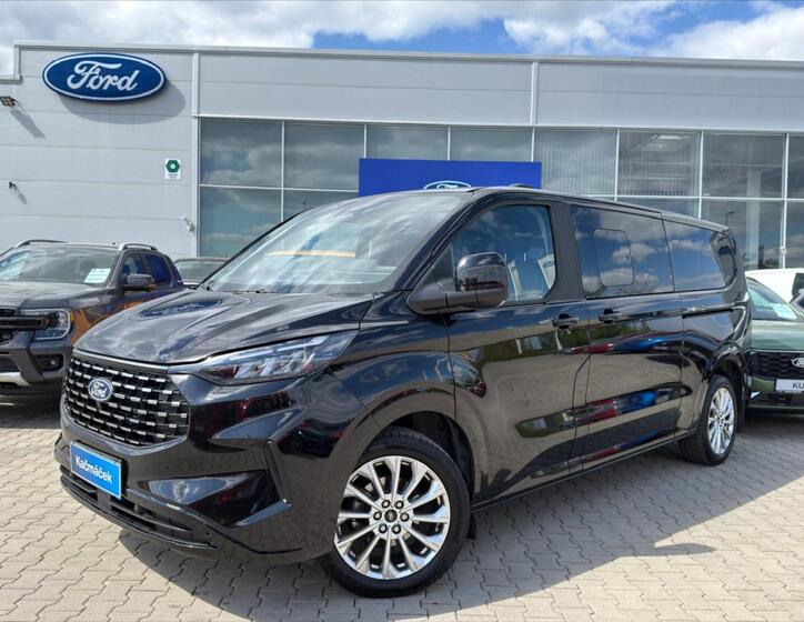 Ford Tourneo Custom 1