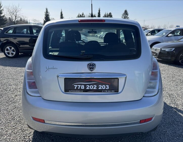 Lancia Y Hatchback 1,2 l 55 kw