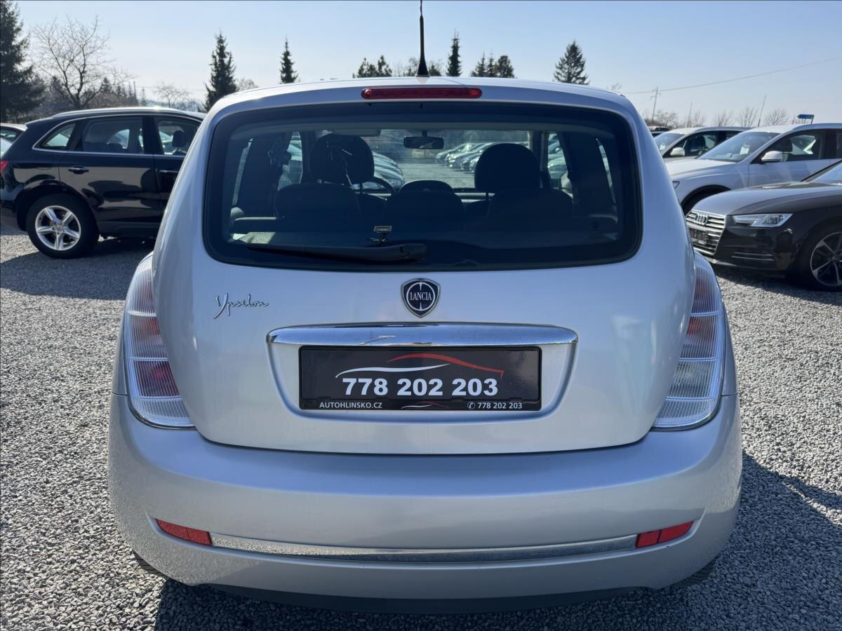 Lancia Y Hatchback 1,2 l 55 kw