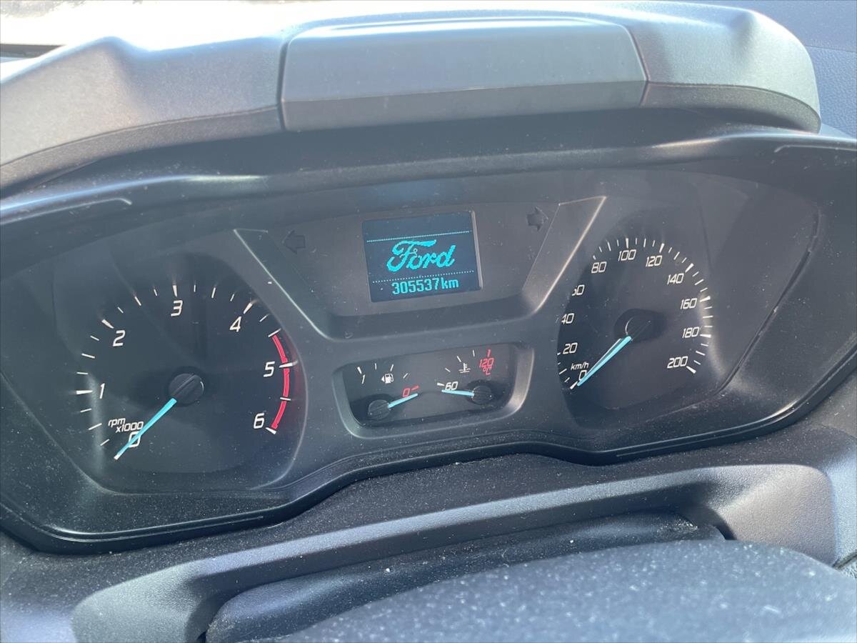 Ford Tourneo Custom Kombi 2,0 l 96 kw