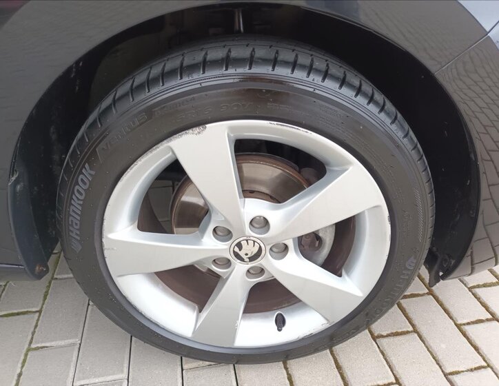 Škoda Rapid Hatchback 1,2 l 66 kw