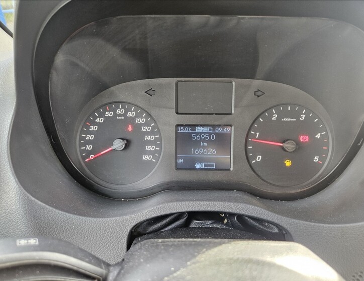 Mercedes-Benz Sprinter 17