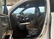 Mercedes-Benz EQB 10