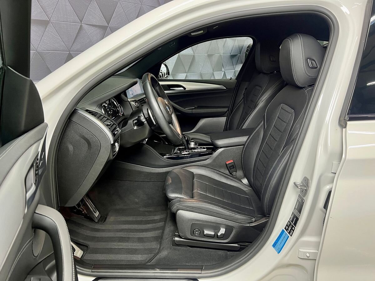 BMW X4 SUV / Terénní 3,0 l 250 kw