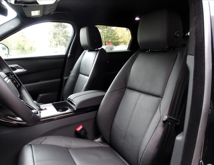 Land Rover Range Rover Velar SUV 3,0 l 221 kw