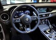 Alfa Romeo Stelvio 17