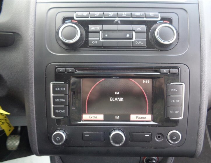 Volkswagen Touran Kombi 1,4 l 110 kw