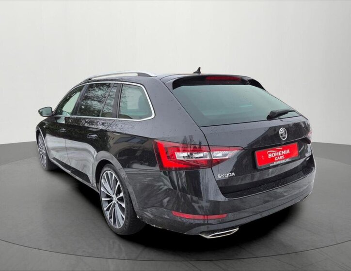 Škoda Superb Kombi 2,0 l 206 kw