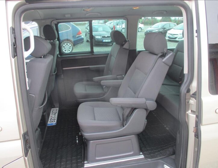 Volkswagen Multivan VAN / Minibus 2,5 l 96 kw