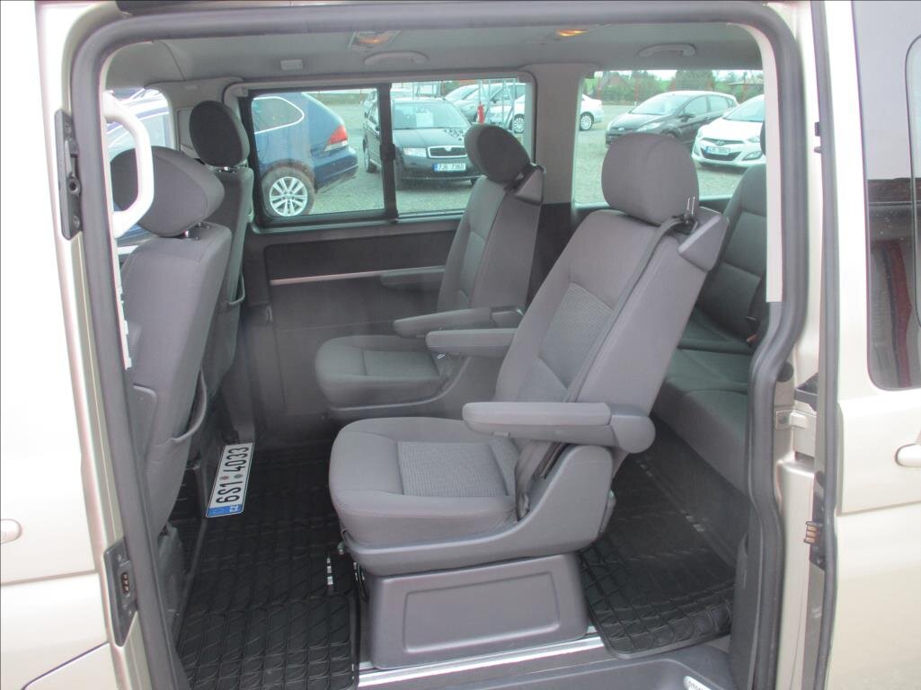Volkswagen Multivan VAN / Minibus 2,5 l 96 kw
