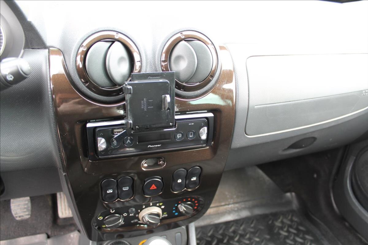 Dacia Duster SUV / Terénní 1,6 l 77 kw