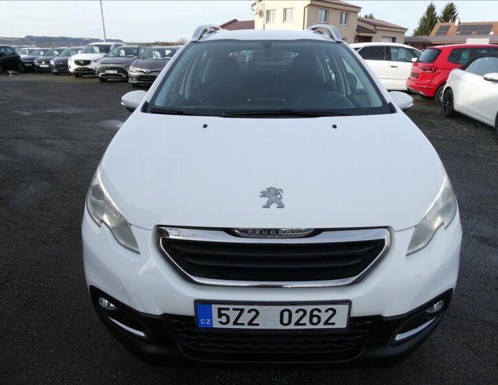 Peugeot 2008 4