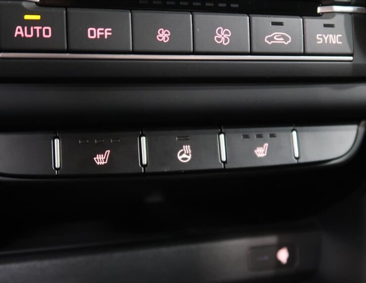 KIA XCeed SUV / Terénní 1,5 l 103 kw