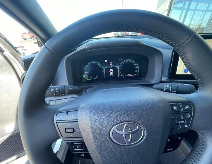 Toyota C-HR SUV / Terénní 2,0 l 112 kw